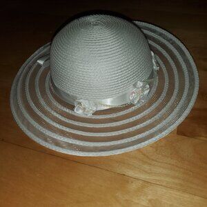 Toby White Child Hat - size 4-6x